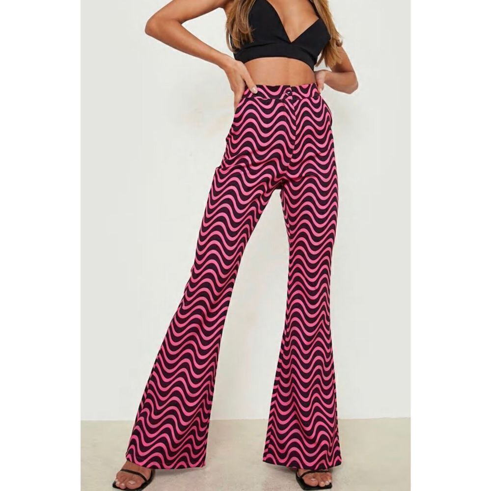 Boohoo RETRO PRINT FIT & FLARE PANTS Size 8 Nwot